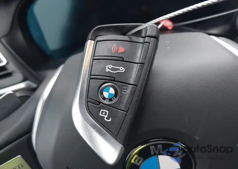 2022 BMW X3 xDrive30I z USA, uszkodzony, nr VIN 5UX53DP01N9L04952